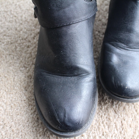 G by Guess Black Leather Boots - Picture 2 of 6